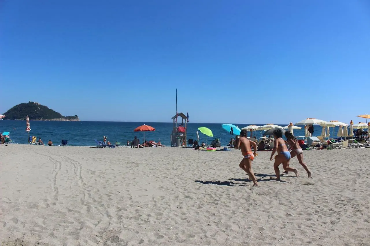Camping Delfino Albenga Italie